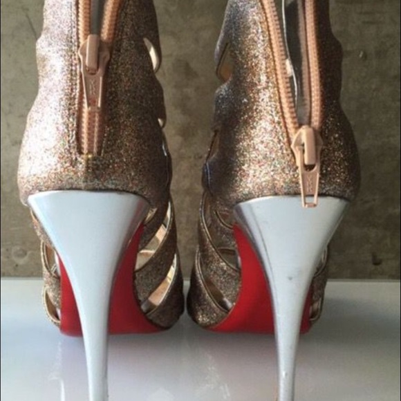 ⭐️SALE⭐️ Christian Louboutin balota heels 38.5 - Picture 3 of 4